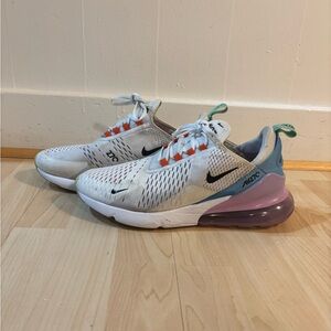 Nike Air Max 270 Sneakers
